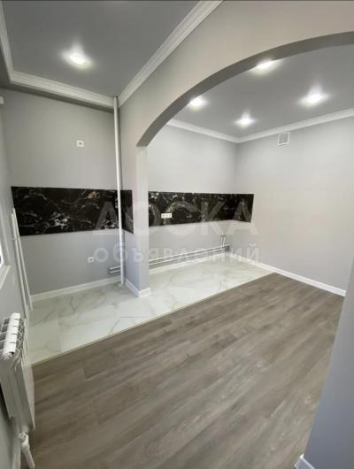 Продаю 2-комнатную квартиру, 68кв. м., этаж - 6/9, Ак-Кеме.