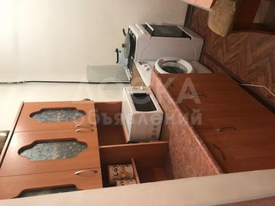 Продаю 2-комнатную квартиру, 47кв. м., этаж - 9/9, Восток -5.