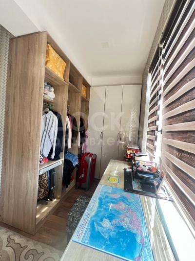 Продаю 3-комнатную квартиру, 92.4кв. м., этаж - 2/12, Ак-Кеме.