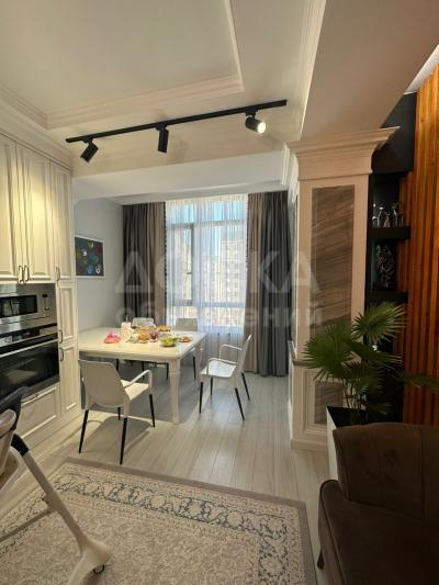 Продаю 3-комнатную квартиру, 98кв. м., этаж - 10/12, Ала-арча трц.