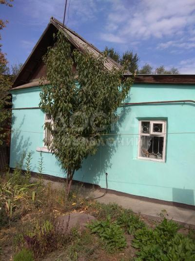 Продаю дом 3-ком. 40кв. м., этаж-1, 5, 8 -сот., стена кирпич, Район Аламединского базара .