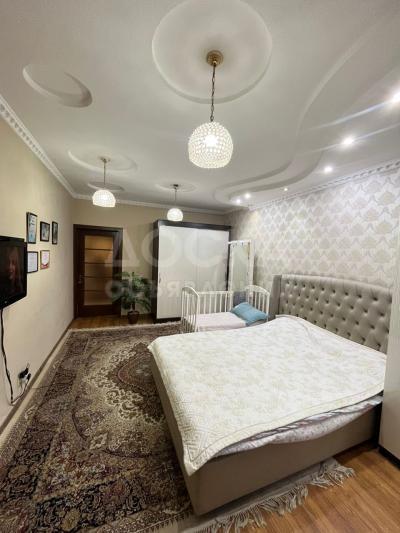 Продаю 5-комнатную квартиру, 150кв. м., этаж - 3/9, УЧКУН МКР.