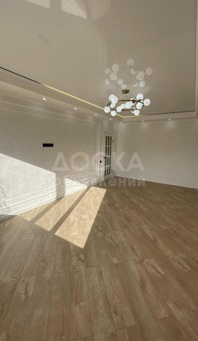 Продаю 1-комнатную квартиру, 48кв. м., этаж - 3/9, ала арча тц.