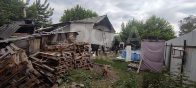 Продаю дом 3-ком. 75кв. м., этаж-1, 4-сот., стена саман, космонавтов .