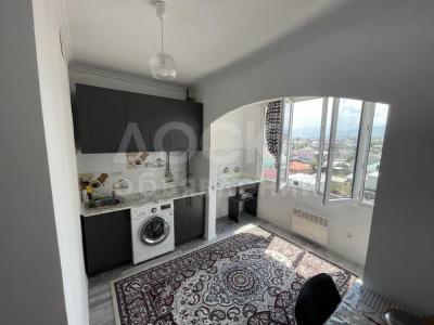 Продаю 1-комнатную квартиру, 45кв. м., этаж - 7/9, Кок-жар.