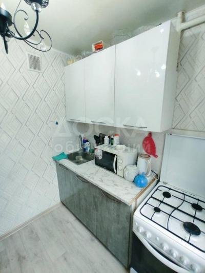 Продаю 2-комнатную квартиру, 44кв. м., этаж - 1/4, Парк Ата-Тюрк.