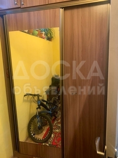 Продаю 3-комнатную квартиру, 64кв. м., этаж - 1/9, 12 мкр..