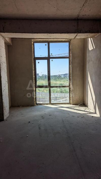 Продаю 1-комнатную квартиру, 46,7кв. м., этаж - 5/14, ТРЦ Ала-Арча.