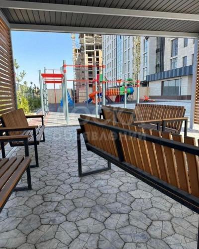 Продаю 3-комнатную квартиру, 132кв. м., этаж - 7/13, ТРЦ Ала Арча.