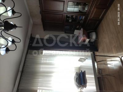 Продаю 2-комнатную квартиру, 48кв. м., этаж - 1/3, район БГУ.