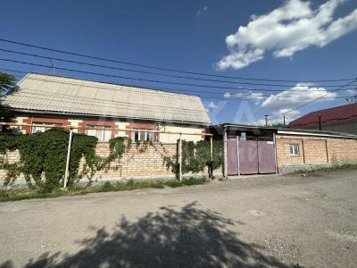 Продаю дом 6-ком. 180кв. м., этаж-3, 4-сот., стена другое, ж/м Кок-Жар.