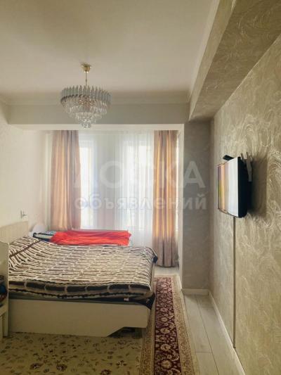 Продаю 1-комнатную квартиру, 39кв. м., этаж - 3/9, ж.м. Кок-Жар.