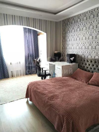 Продаю 3-комнатную квартиру, 91кв. м., этаж - 9/9, мкрн Улан-2.