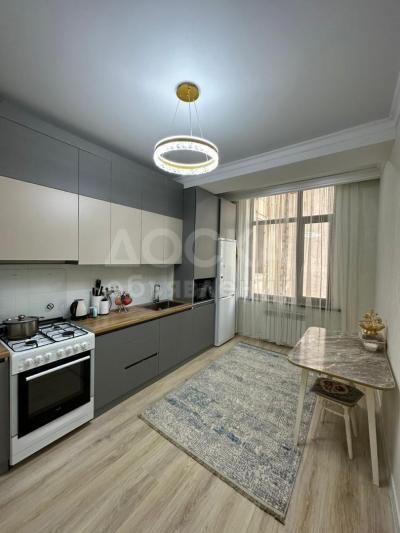 Продаю 1-комнатную квартиру, 46кв. м., этаж - 2/11, 12 мкр.