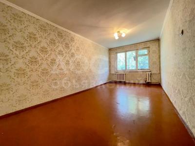 Продаю 2-комнатную квартиру, 44кв. м., этаж - 1/4, 4 мкр.