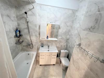 Продаю 3-комнатную квартиру, 104кв. м., этаж - 15/16, Логвиненко 55 / Фрунзе .