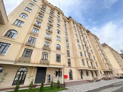 Продаю 1-комнатную квартиру, 64кв. м., этаж - 2/9, Токомбаева, 21/3д / Асанбай Парк.