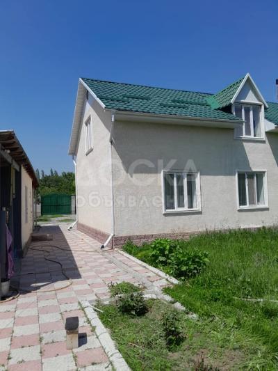 Продаю дом 5-ком. 200кв. м., этаж-2, 15-сот., стена кирпич, село Прохладное.