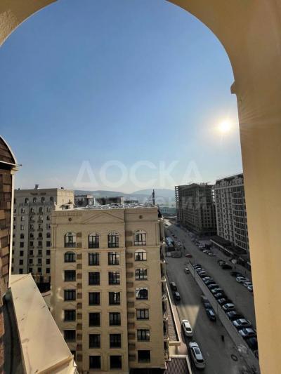 Продаю 2-комнатную квартиру, 76кв. м., этаж - 10/10, Асанбай мкр .