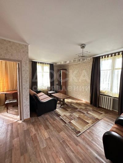 Продаю 1-комнатную квартиру, 28кв. м., этаж - 1/3, Манаса, Айни.