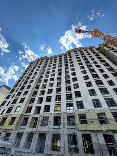 Продаю 1-комнатную квартиру, 44кв. м., этаж - 9/14, ТРЦ Ала Арча.