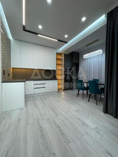 Продаю 3-комнатную квартиру, 79кв. м., этаж - 5/14, Асанбай.