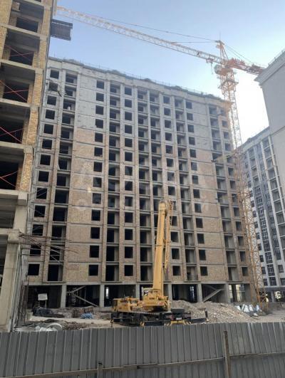 Продаю 2-комнатную квартиру, 77кв. м., этаж - 14/14, Асанбай мкр .