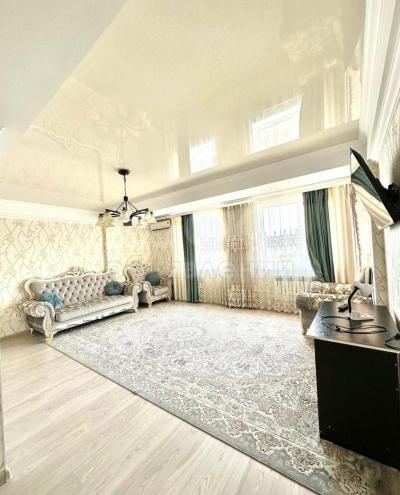 Продаю 3-комнатную квартиру, 83кв. м., этаж - 9/9, Политех.