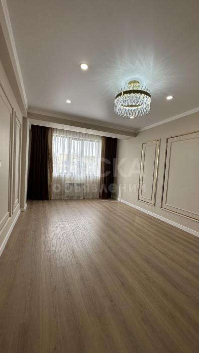 Продаю 2-комнатную квартиру, 76кв. м., этаж - 11/12, Асанбай мкр .