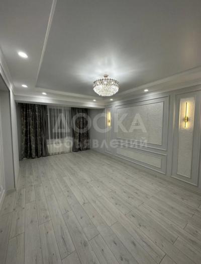 Продаю 2-комнатную квартиру, 75кв. м., этаж - 9/10, Джал.