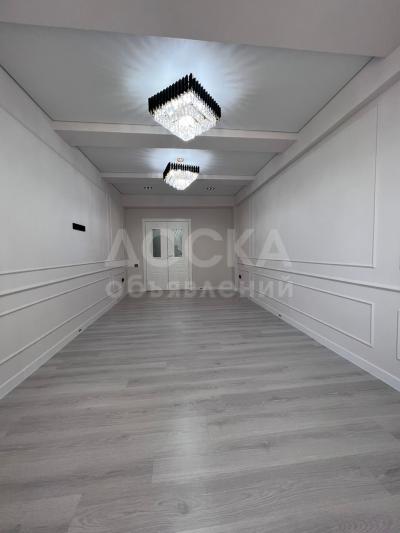 Продаю 2-комнатную квартиру, 81кв. м., этаж - 11/12, ТРЦ Ала Арча.