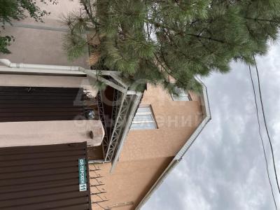 Продаю дом 5-ком. 275кв. м., этаж-3, 5-сот., стена кирпич, Кок-Жар.