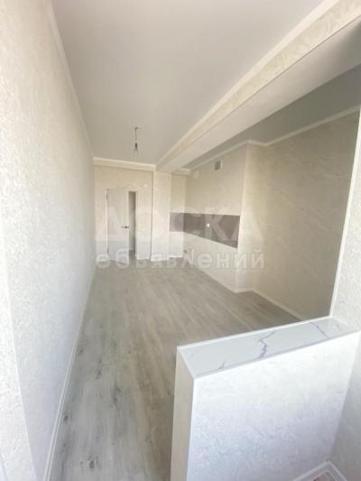 Продаю 2-комнатную квартиру, 64кв. м., этаж - 8/12, горький\алматинка.