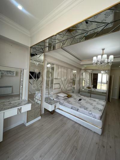 Продаю 5-комнатную квартиру, 176кв. м., этаж - 9/10, Рабочий городок .