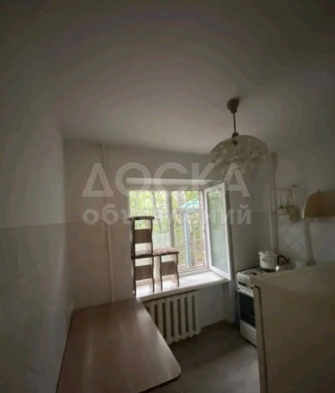 Продаю 2-комнатную квартиру, 44кв. м., этаж - 1/4, Мед АКАДЕМИЯ.