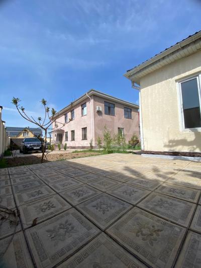 Продаю дом 7-ком. 300кв. м., этаж-1, 6-сот., стена кирпич, Кок Жар .