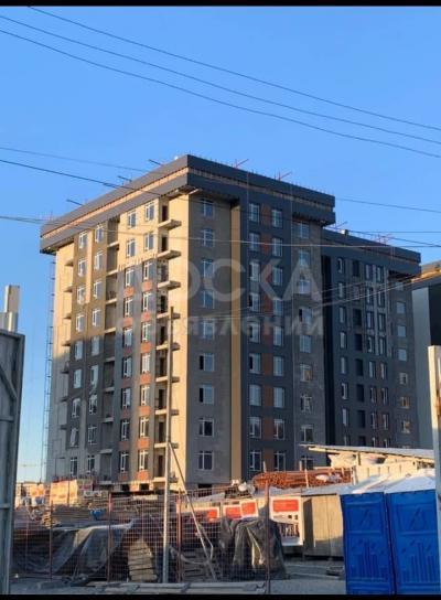 Продаю 2-комнатную квартиру, 58кв. м., этаж - 8/10, Асанбай.