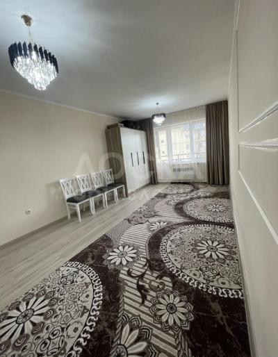 Продаю 1-комнатную квартиру, 55кв. м., этаж - 8/9, Кок Жар .