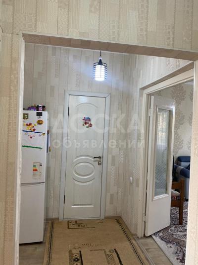 Продаю 2-комнатную квартиру, 50кв. м., этаж - 4/5, 8мкр.