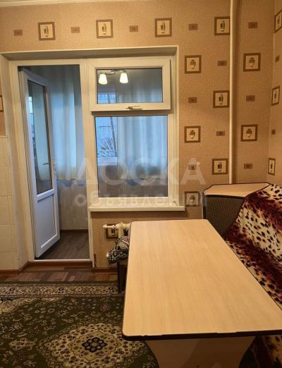 Продаю 2-комнатную квартиру, 52кв. м., этаж - 1/9, Нижний Джал.