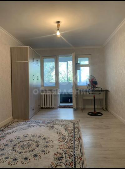 Продаю 1-комнатную квартиру, 32кв. м., этаж - 4/4, 6мкр.