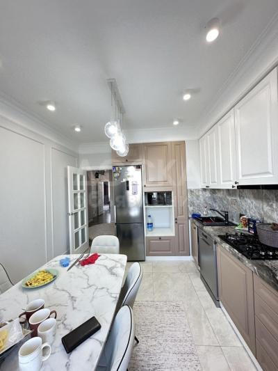 Продаю 2-комнатную квартиру, 83кв. м., этаж - 10/12, Ахунбаева/Ч.Айтматова.