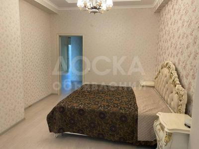 Продаю 5-комнатную квартиру, 190кв. м., этаж - 9/12, Политех.