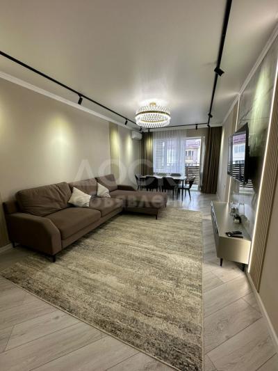 Продаю 3-комнатную квартиру, 97кв. м., этаж - 9/9, ала арча тц.