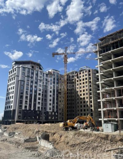 Продаю 3-комнатную квартиру, 122кв. м., этаж - 4/15, Советская/Магистраль.