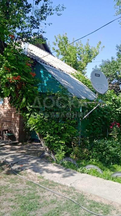 Продаю дом 5-ком. 100кв. м., этаж-1, 10-сот., стена кирпич, с.Петропавловка.