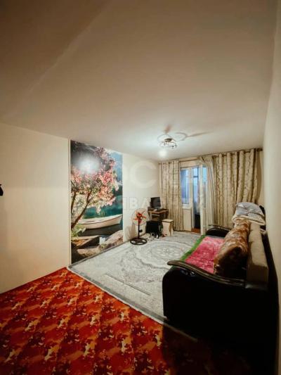 Продаю 1-комнатную квартиру, 32кв. м., этаж - 3/4, 4 микрорайон.