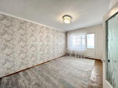 Продаю 1-комнатную квартиру, 35кв. м., этаж - 5/9, 5 мкр.