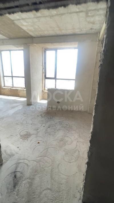 Продаю 3-комнатную квартиру, 95кв. м., этаж - 9/10, Киевская 206.