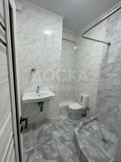 Продаю 1-комнатную квартиру, 42кв. м., этаж - 6/10, мкр-н Джал ,Валдайская-1.Рядом 200- метров школа N72 .